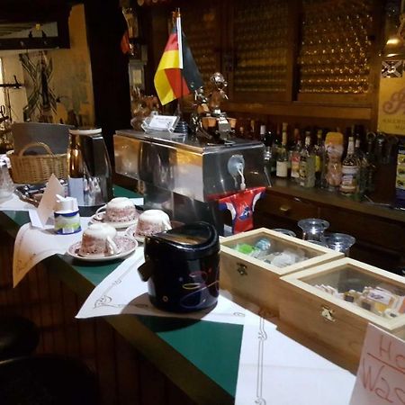 Black Bear Bikers Pub-Hotel 켐펠트 외부 사진