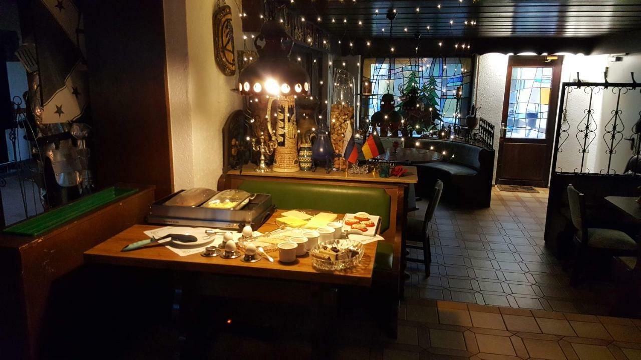 Black Bear Bikers Pub-Hotel 켐펠트 외부 사진