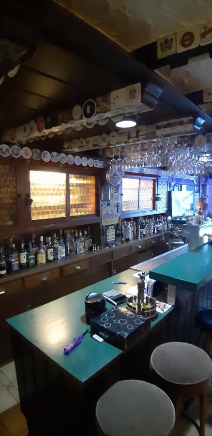 Black Bear Bikers Pub-Hotel 켐펠트 외부 사진